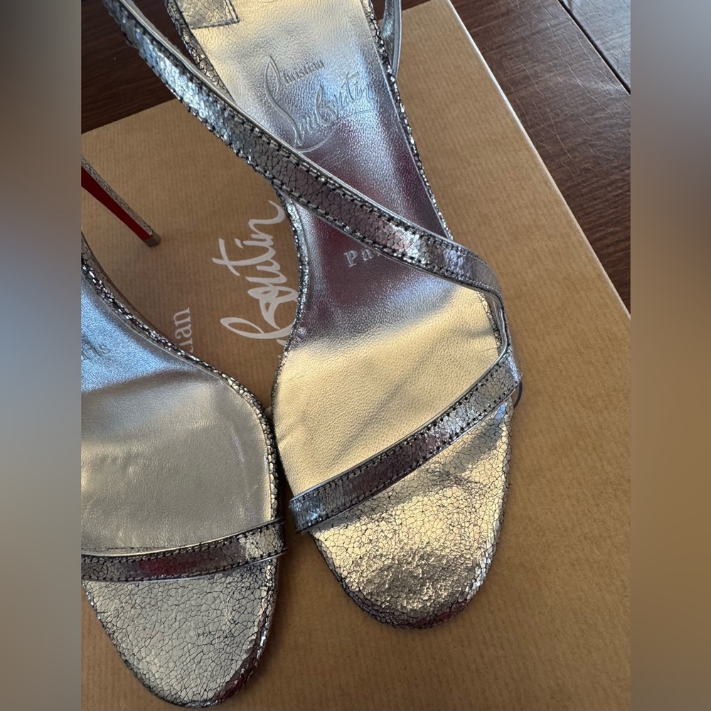 Christian Louboutin Rosalie 100 Leather Sandals - Picture 8 of 10